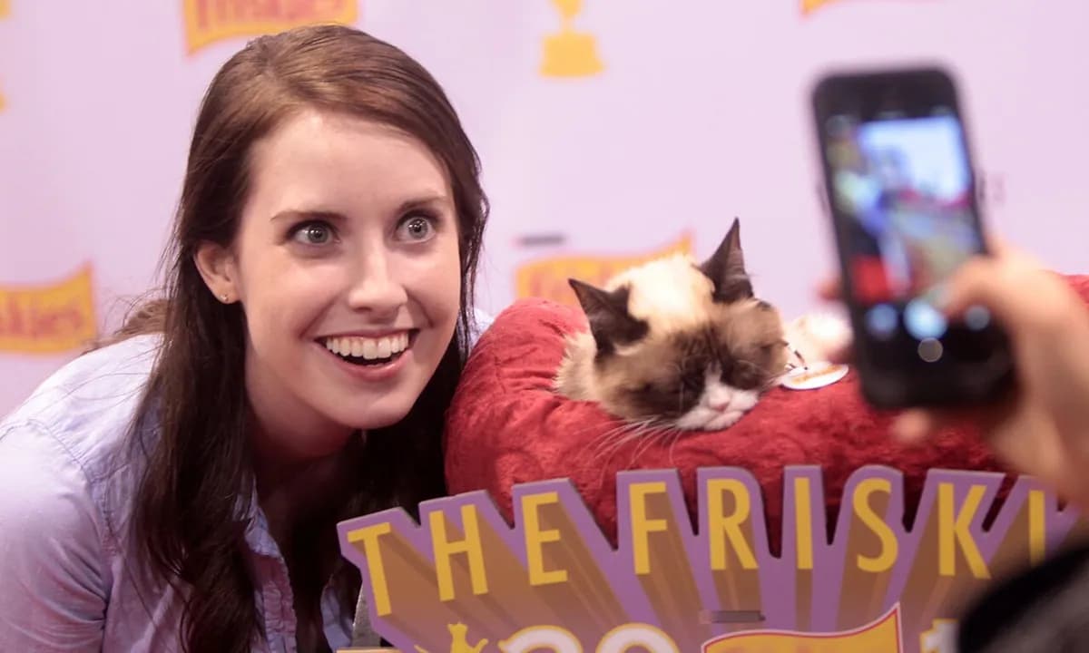 Overly Attached Girlfriend