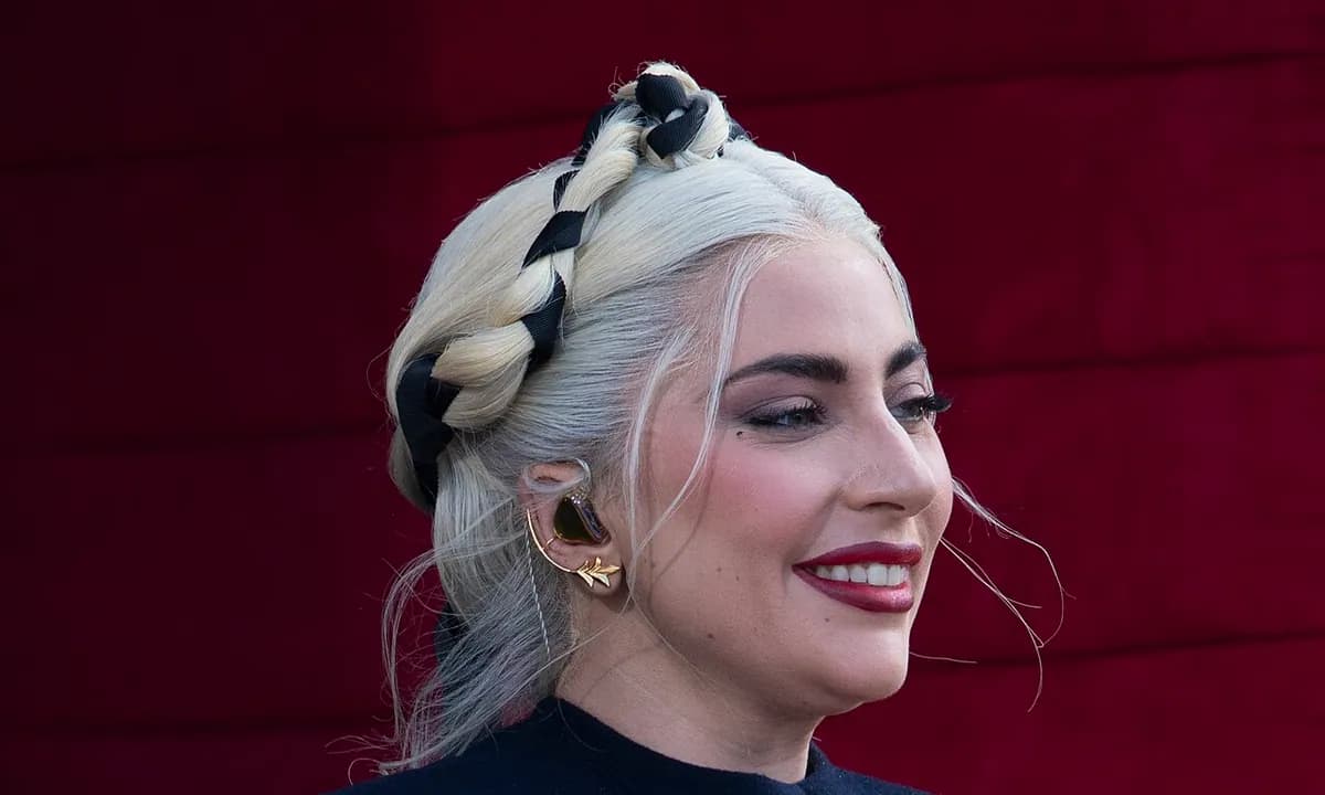 Lady Gaga — Bad Romance